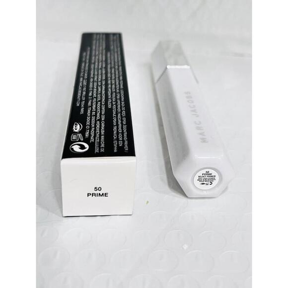 Marc Jacobs Velvet Primer Epic Lash Primer - 50 Prime - 0.33oz / 10ml Authentic - Picture 3 of 4